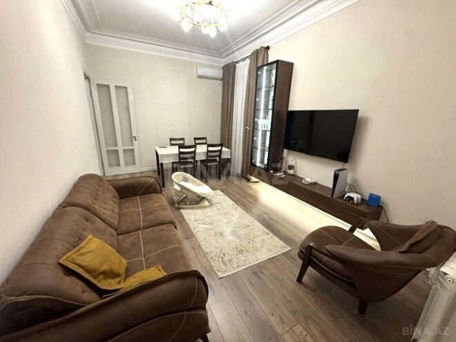 Satılır 2 otaqlı köhnə tikili 65 m², Nizami m., photo 3 from 15