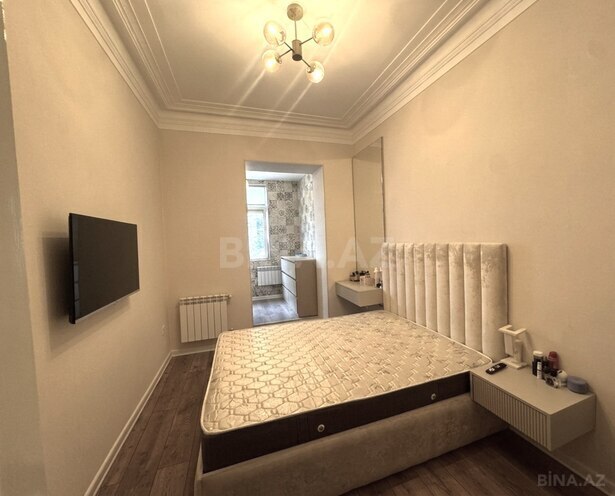 Satılır 2 otaqlı köhnə tikili 65 m², Nizami m., photo 6 from 15