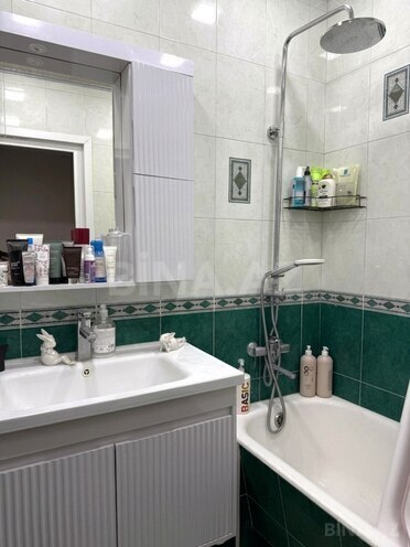 Satılır 2 otaqlı köhnə tikili 65 m², Nizami m., photo 14 from 15