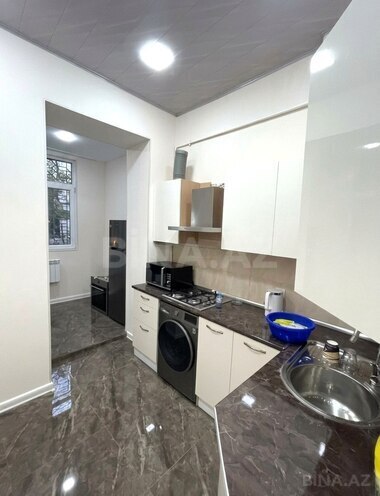 Satılır 2 otaqlı köhnə tikili 65 m², Nizami m., photo 13 from 15