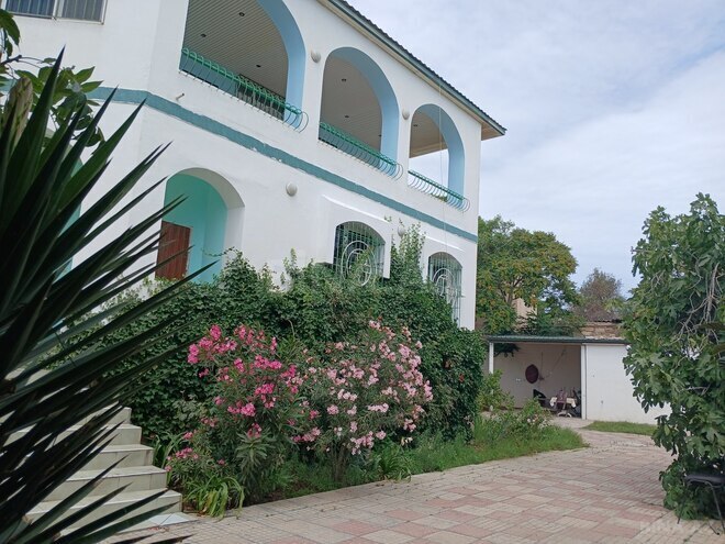 İcarəyə verilir 5 otaqlı həyət evi/bağ evi 250 m², Buzovna q., photo 3 from 10