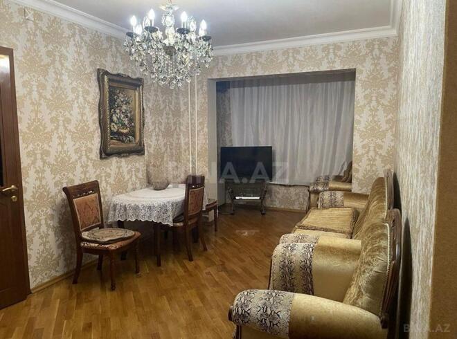 Satılır 2 otaqlı köhnə tikili 50 m², Azadlıq Prospekti m., photo 1 from 13