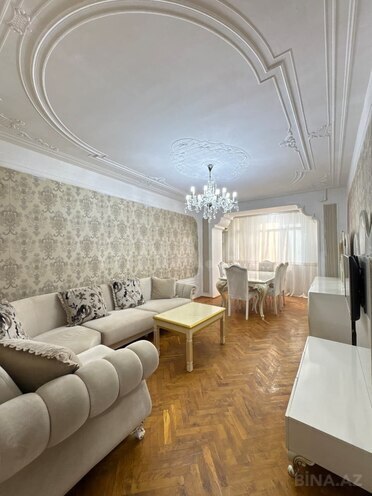 İcarəyə verilir 2 otaqlı köhnə tikili 70 m², Gənclik m., photo 1 from 15