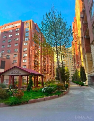 Продаётся 3-комн. новостройка 165 м², м. Гянджлик, photo 1 from 16