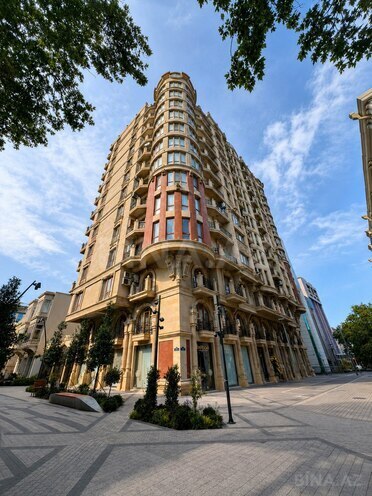 Satılır 4 otaqlı yeni tikili 204 m², Sahil m., photo 1 from 31