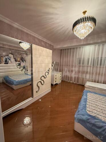 Сдаётся 2-комн. новостройка 65 м², м. Иншаатчылар, photo 1 from 14