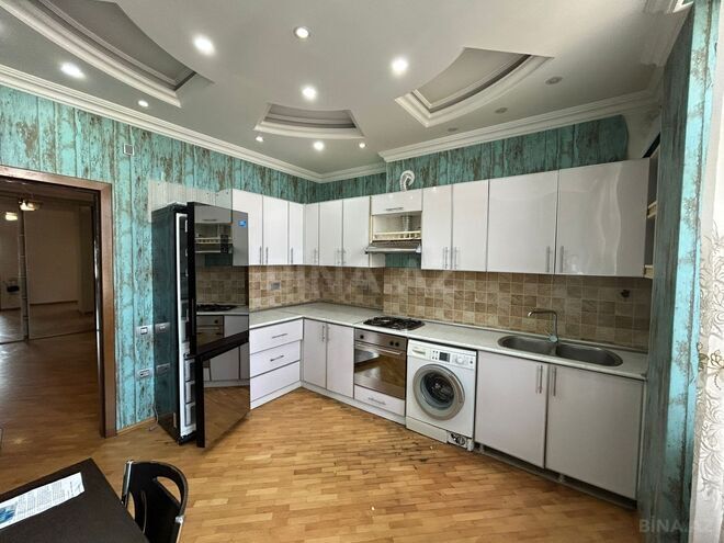 Сдаётся 2-комн. новостройка 115 м², м. 8 ноября, photo 9 from 16