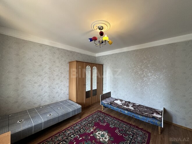 Продаётся 3-комн. вторичка 80 м², м. Нефтчиляр, photo 8 from 18