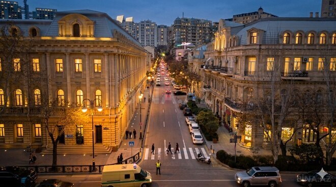 Сдаётся 2-комн. офис 85 м², м. Ичеришехер, photo 1 from 17