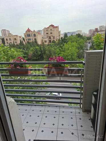 Satılır 2 otaqlı köhnə tikili 45 m², Yasamal r., photo 16 from 21