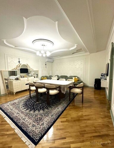 Продаётся 3-комн. новостройка 117 м², м. Иншаатчылар, photo 1 from 18