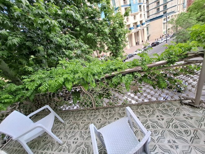 Satılır 2 otaqlı köhnə tikili 75 m², 28 May m., photo 20 from 22