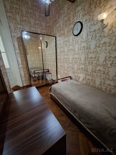 Satılır 2 otaqlı köhnə tikili 75 m², 28 May m., photo 13 from 22