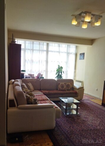 Продаётся 2-комн. вторичка 80 м², м. Низами, photo 3 from 13