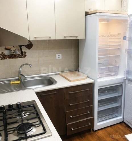 Satılır 1 otaqlı köhnə tikili 40 m², Yasamal r., photo 8 from 12