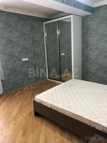 Сдаётся 3-комн. новостройка 149 м², м. Низами, photo 9 from 27