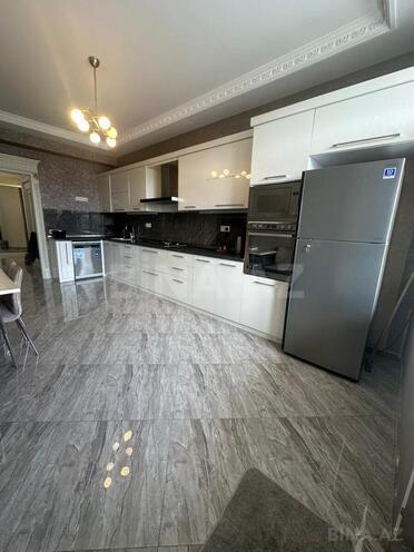 Сдаётся 3-комн. новостройка 149 м², м. Низами, photo 5 from 27