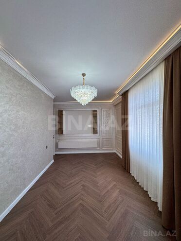 Продаётся 3-комн. новостройка 93 м², м. Нефтчиляр, photo 1 from 15