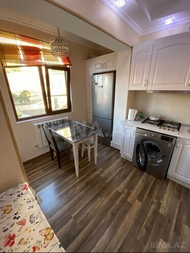 Продаётся 2-комн. вторичка 65 м², м. Ази Асланов, photo 8 from 11