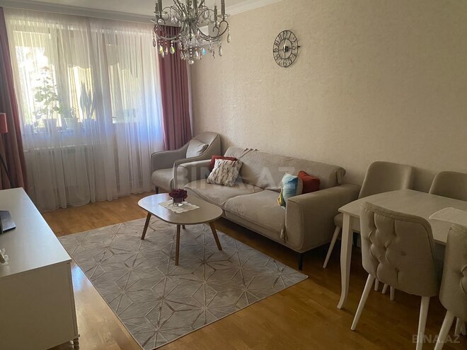 Продаётся 3-комн. вторичка 85 м², м. Ази Асланов, photo 3 from 13