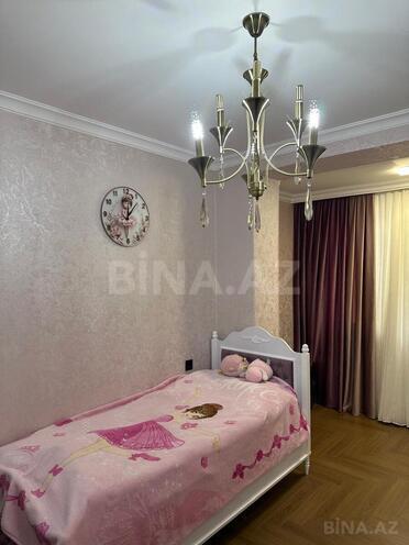 Продаётся 4-комн. вторичка 100 м², м. Нефтчиляр, photo 13 from 23