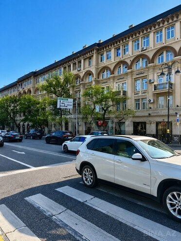 Satılır 3 otaqlı köhnə tikili 92 m², Nəsimi r., photo 1 from 12