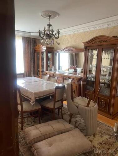 Satılır 4 otaqlı köhnə tikili 110 m², Əhmədli m., photo 1 from 12