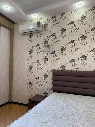 İcarəyə verilir 4 otaqlı yeni tikili 170 m², 28 May m., photo 5 from 31
