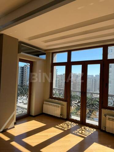 İcarəyə verilir 4 otaqlı yeni tikili 170 m², 28 May m., photo 22 from 31