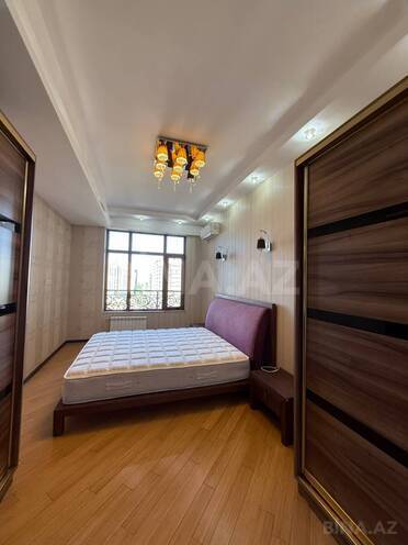 İcarəyə verilir 4 otaqlı yeni tikili 170 m², 28 May m., photo 1 from 31