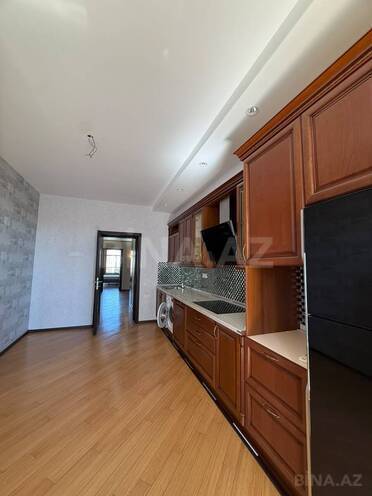 İcarəyə verilir 4 otaqlı yeni tikili 170 m², 28 May m., photo 19 from 31