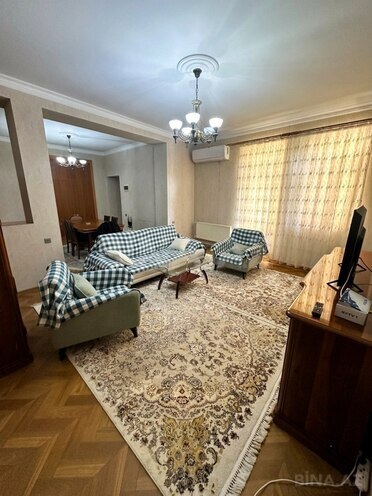 Продаётся 3-комн. новостройка 110 м², м. Низами, photo 1 from 14