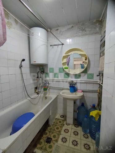 Satılır 3 otaqlı köhnə tikili 80 m², M.Ə.Rəsulzadə q., photo 17 from 18