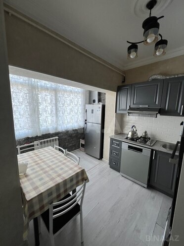 İcarəyə verilir 2 otaqlı köhnə tikili 60 m², Qara Qarayev m., photo 3 from 13