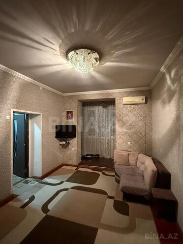 Satılır 2 otaqlı köhnə tikili 60 m², Yeni Suraxanı q., photo 1 from 14
