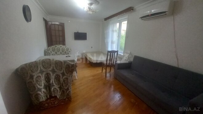 Сдаётся 1-комн. вторичка 40 м², м. Элмляр Академиясы, photo 1 from 9