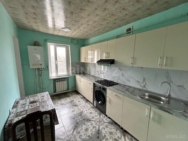 İcarəyə verilir 3 otaqlı köhnə tikili 80 m², 8-ci mikrorayon q., photo 1 from 12