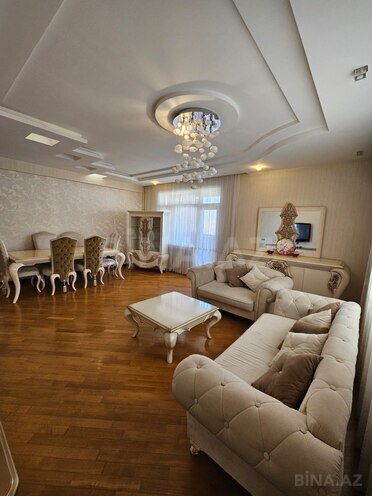 Сдаётся 3-комн. новостройка 140 м², м. Элмляр Академиясы, photo 3 from 17
