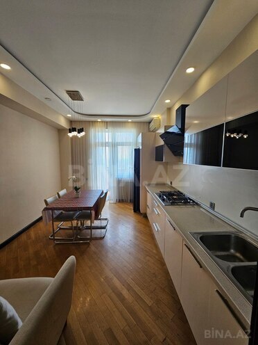 Сдаётся 3-комн. новостройка 140 м², м. Элмляр Академиясы, photo 10 from 17