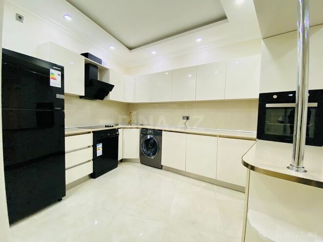 Сдаётся 3-комн. новостройка 120 м², м. Низами, photo 6 from 31