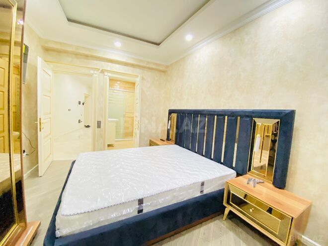 Сдаётся 3-комн. новостройка 120 м², м. Низами, photo 18 from 31