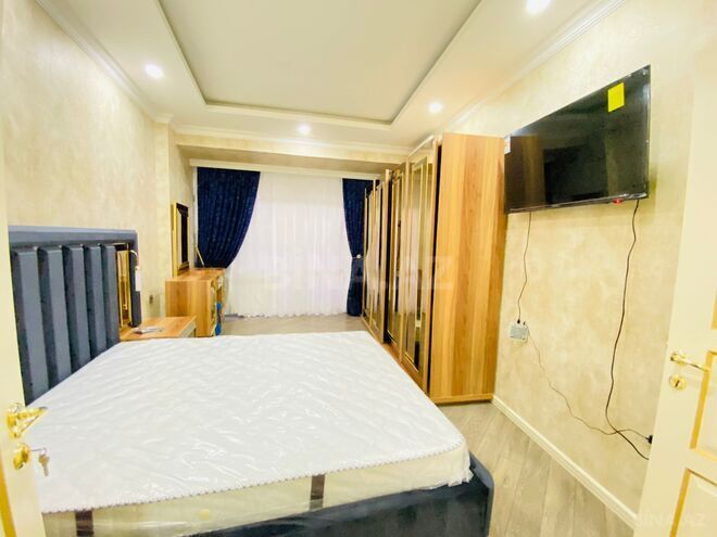 Сдаётся 3-комн. новостройка 120 м², м. Низами, photo 11 from 31