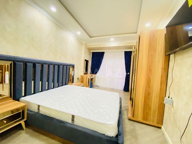 Сдаётся 3-комн. новостройка 120 м², м. Низами, photo 20 from 31