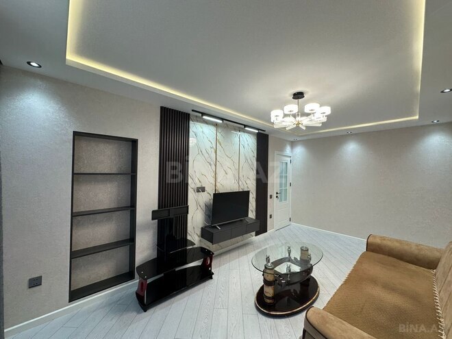 Продаётся 3-комн. вторичка 80 м², м. Ази Асланов, photo 3 from 20