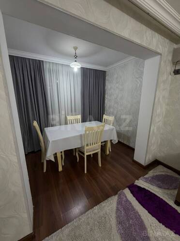 Продается 2-комн. вторичка 50 м², м. Халглар Достлугу, photo 1 from 12
