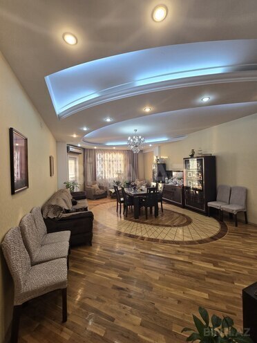 Satılır 3 otaqlı yeni tikili 135 m², 28 May m., photo 1 from 18