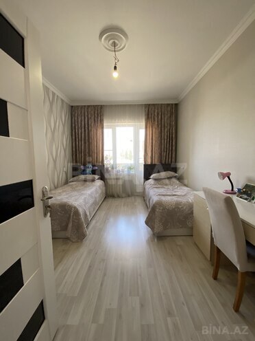 Продаётся 3-комн. вторичка 63 м², м. Ази Асланов, photo 10 from 18