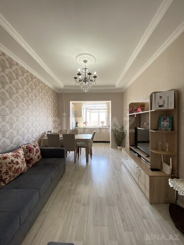Продаётся 3-комн. вторичка 63 м², м. Ази Асланов, photo 4 from 18