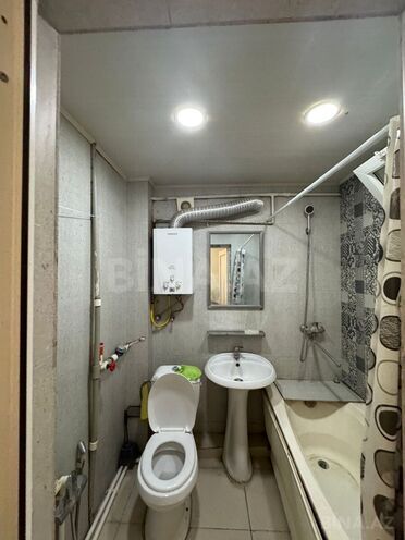 Satılır 2 otaqlı köhnə tikili 55 m², Elmlər Akademiyası m., photo 13 from 15