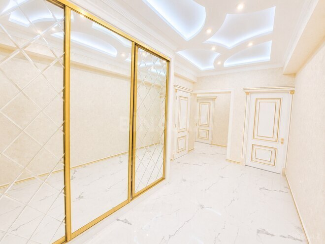 Сдаётся 3-комн. новостройка 105 м², м. Иншаатчылар, photo 17 from 23